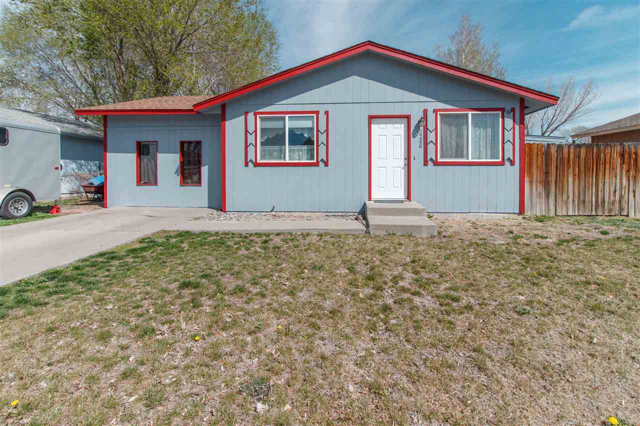 3286 D 1/2 Road Property Photo 1