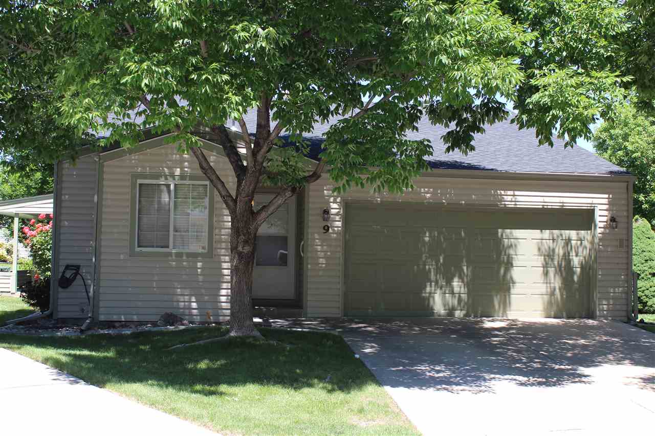 9 Madeira Court Property Photo 1