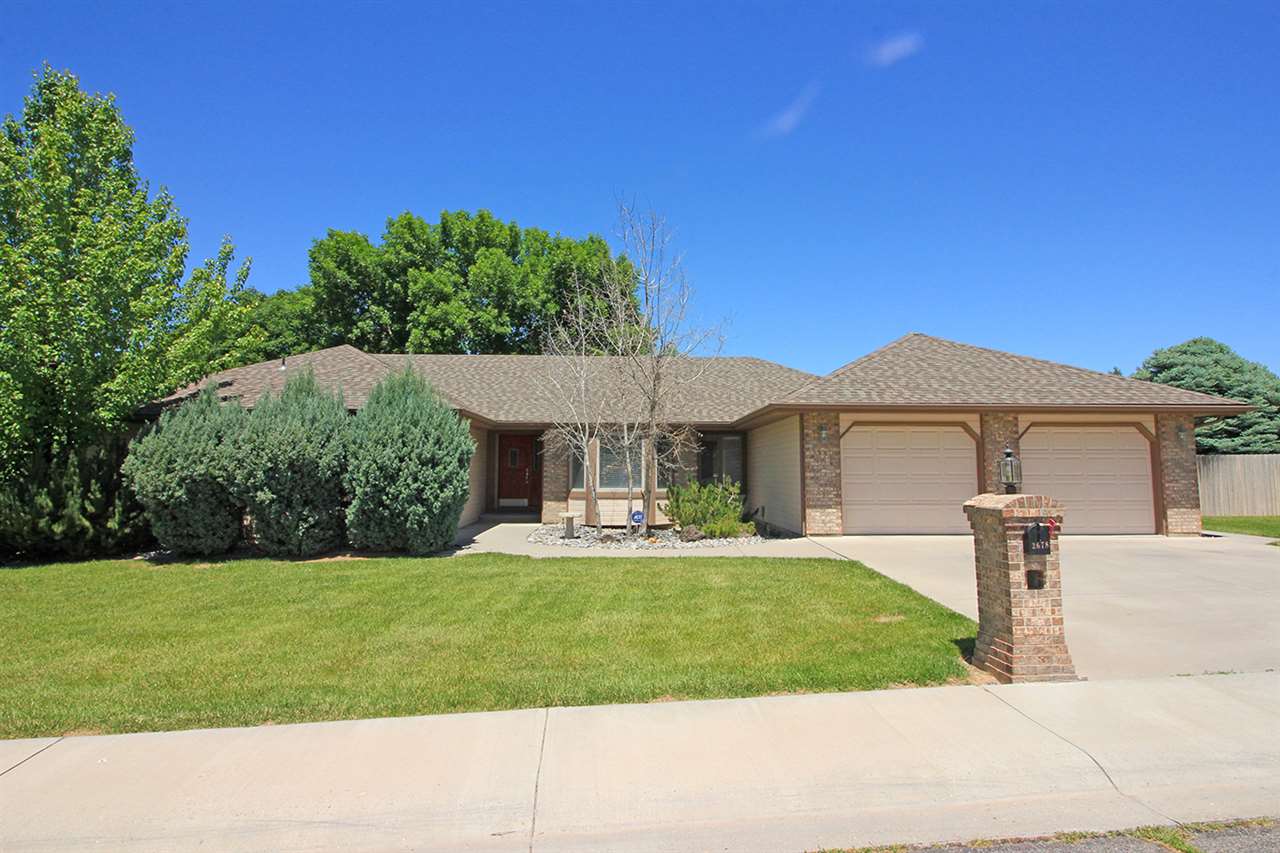 2678 Cambridge Drive Property Photo 1