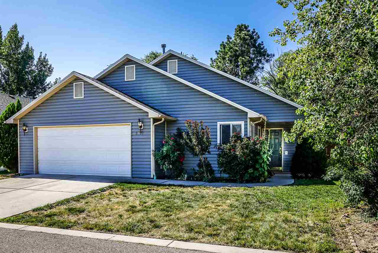 2977 Emerald Circle Property Photo 1