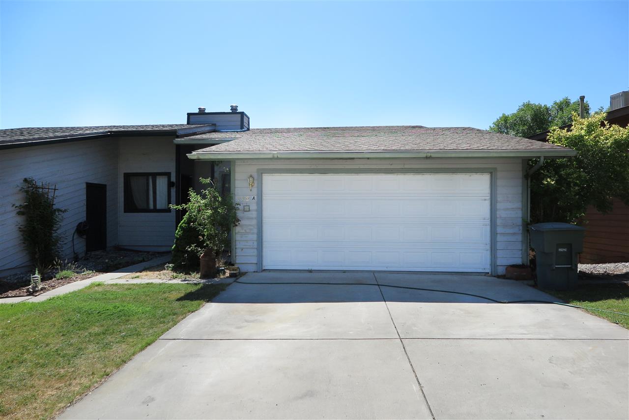 386 E Valley Circle Property Photo 1