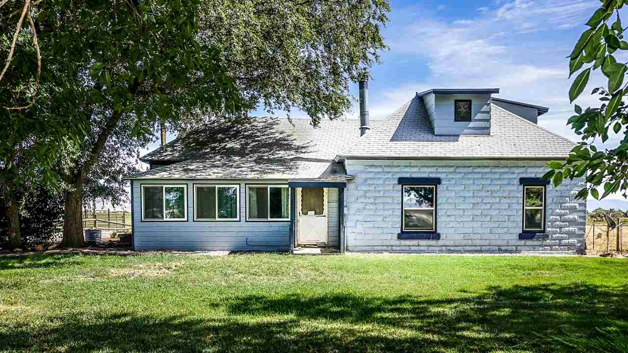 934 20 Road Property Photo 1