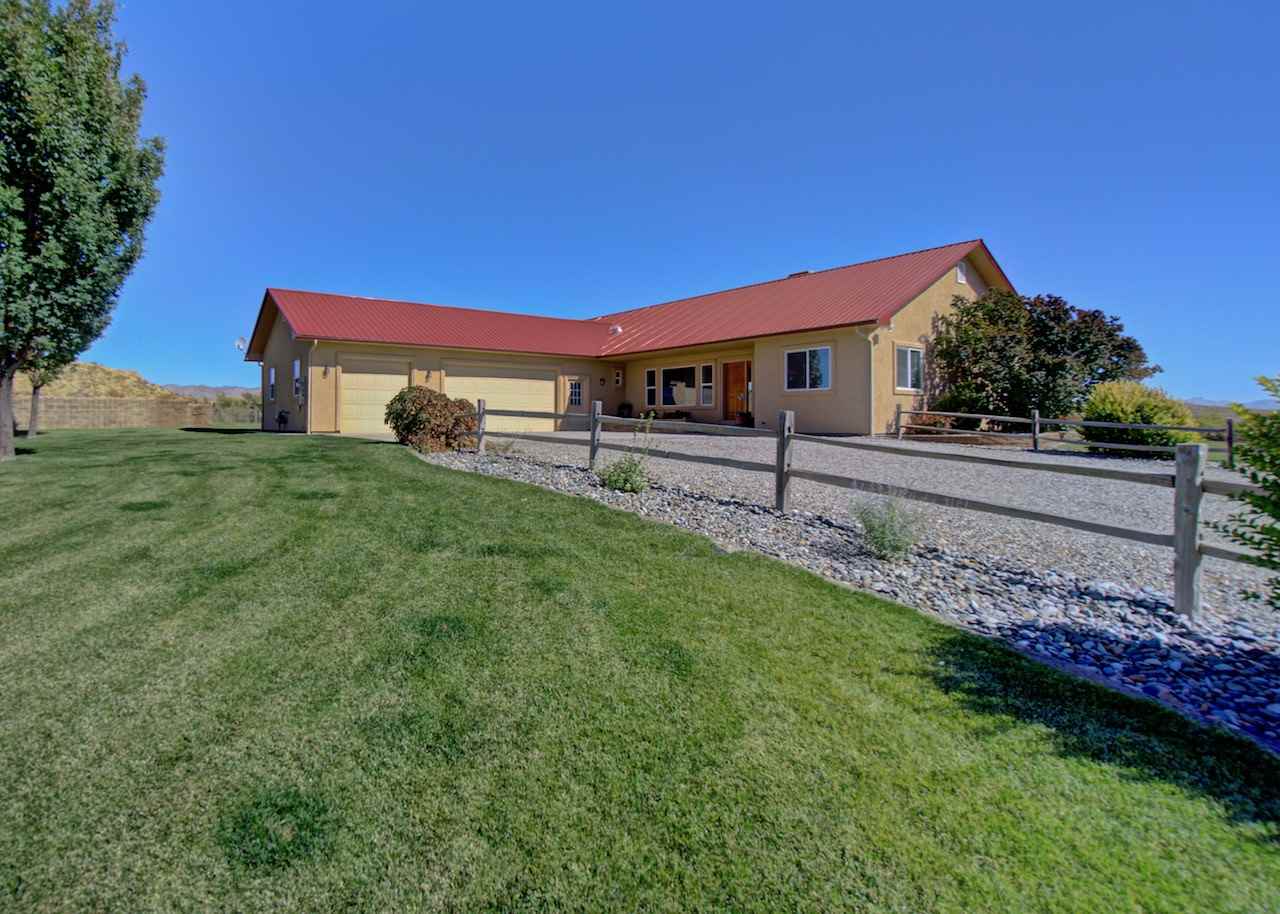 1718 16 Road Property Photo 1