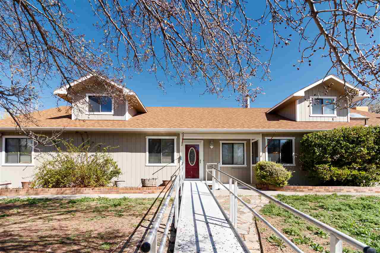 3060 B 1/2 Road Property Photo 1