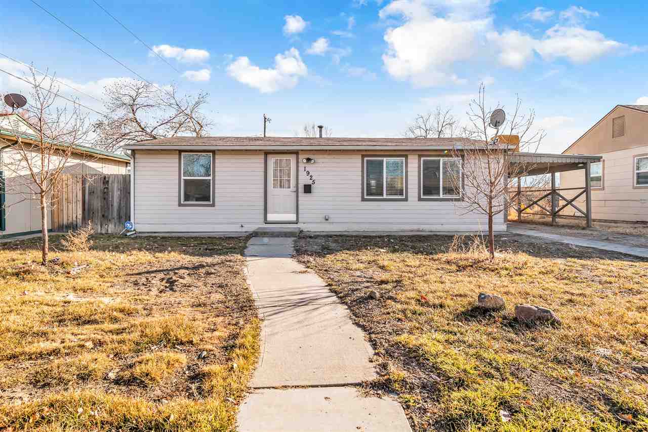1925 Bunting Avenue Property Photo 1