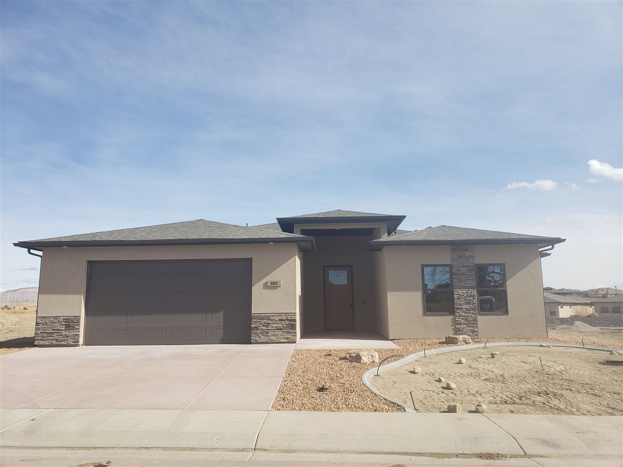 888 Spring Crossing Property Photo 1