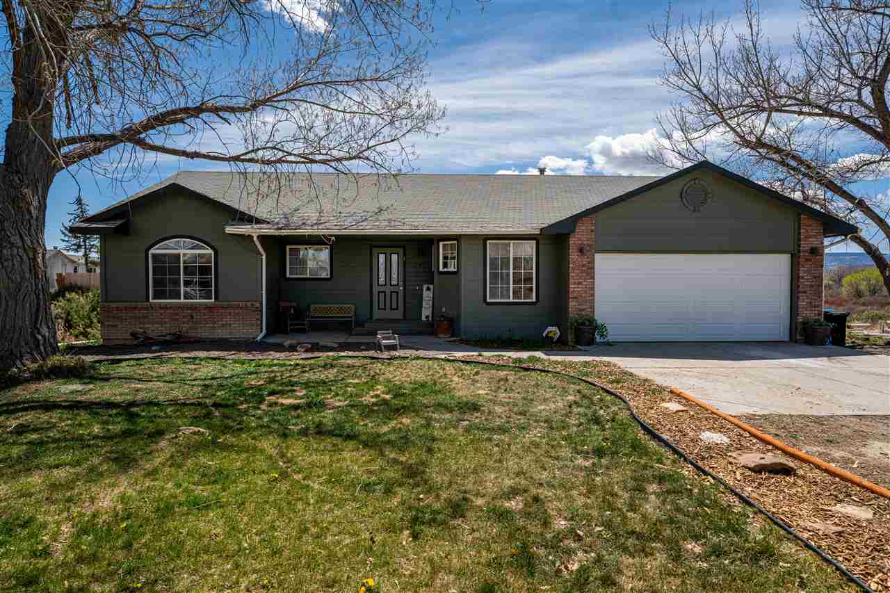 1381 17 1/2 Road Property Photo 1