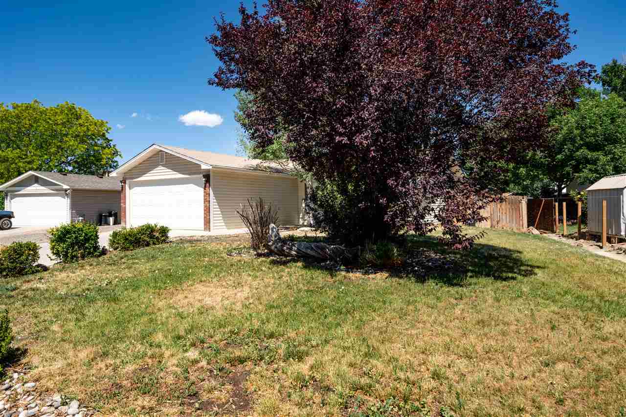 415 1/2 Ridge Trail Property Photo 1