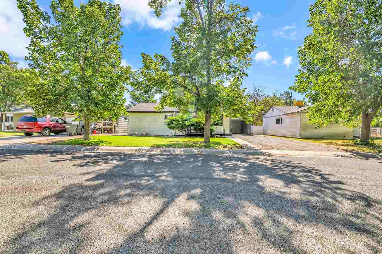 2210 Linda Lane Property Photo 1