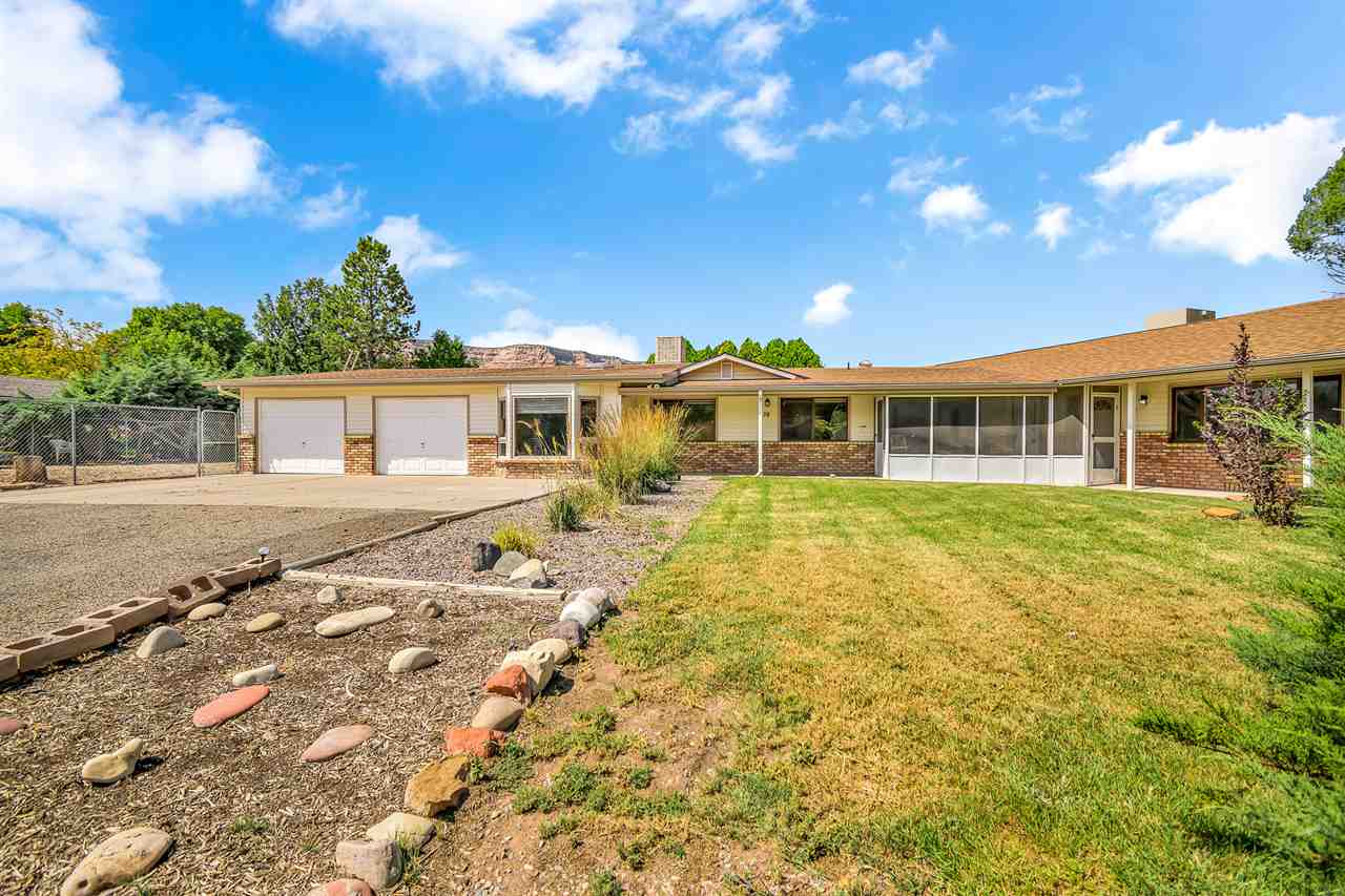 439 Meadows Way Property Photo 1