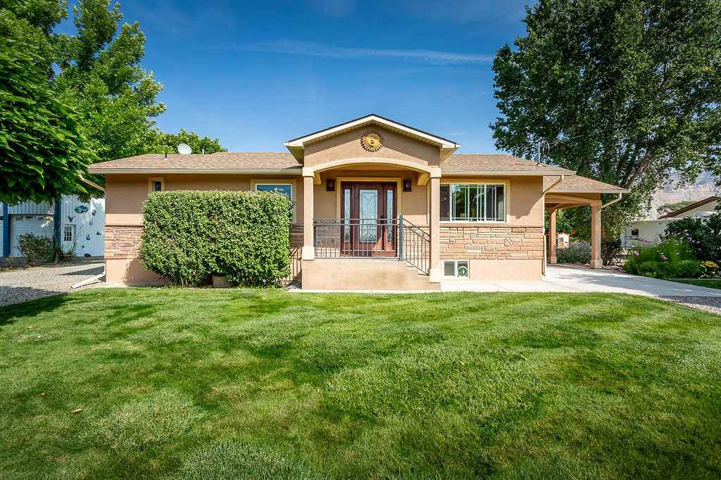 3596 G Road Property Photo 1