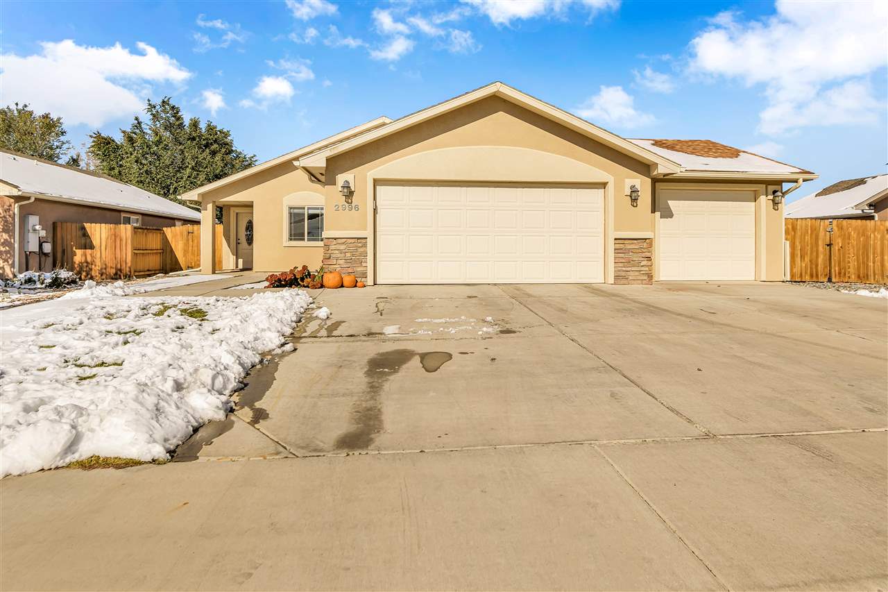 2996 Swan Meadows Drive Property Photo 1