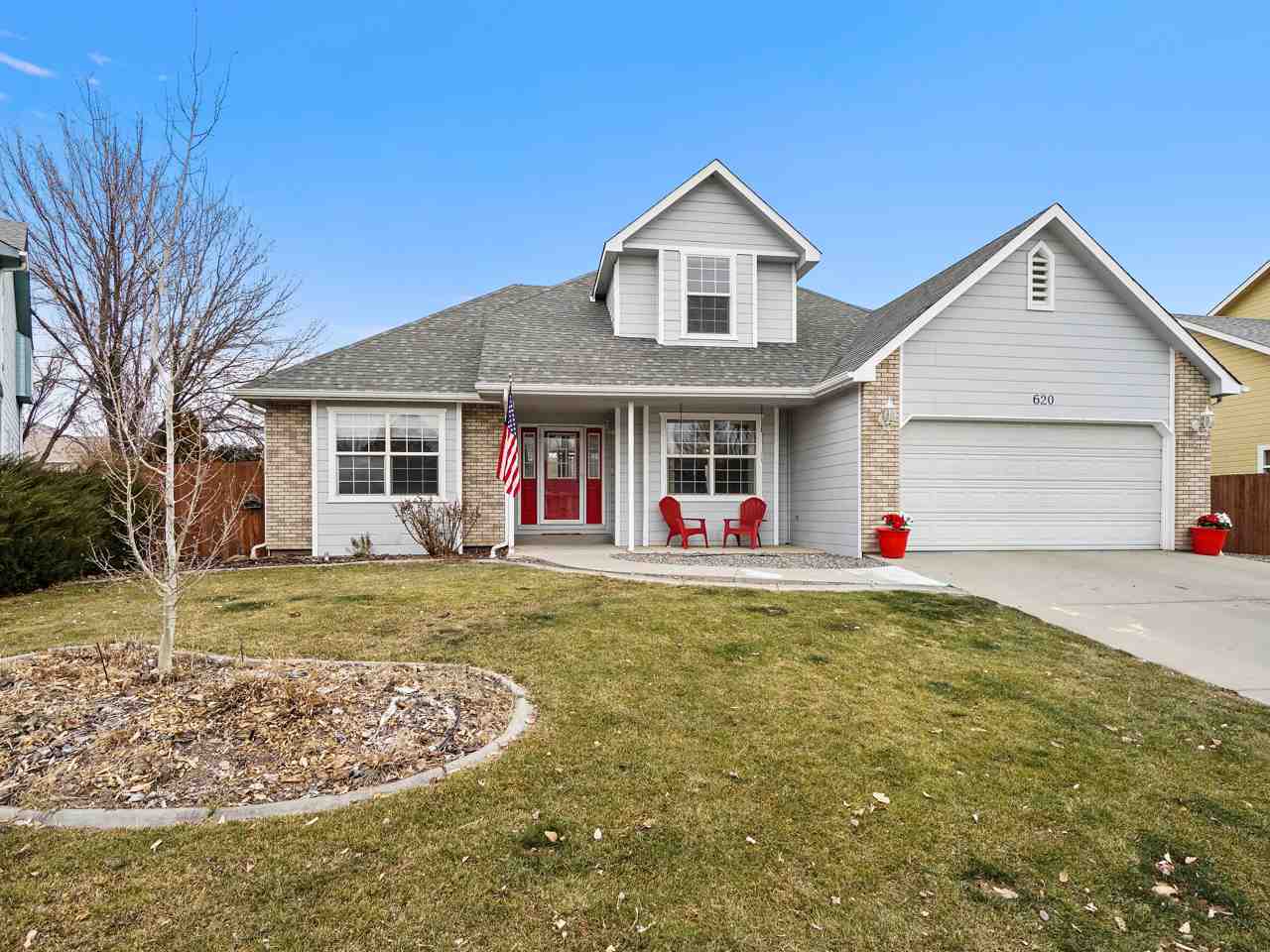 620 Devin Drive Property Photo 1