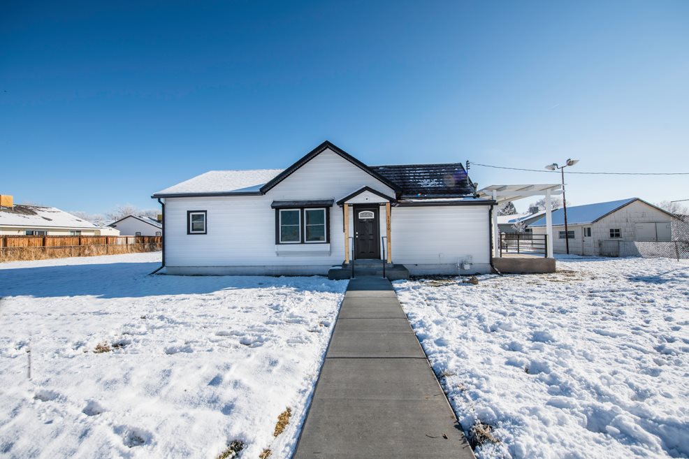 1120 18 Road Property Photo 1