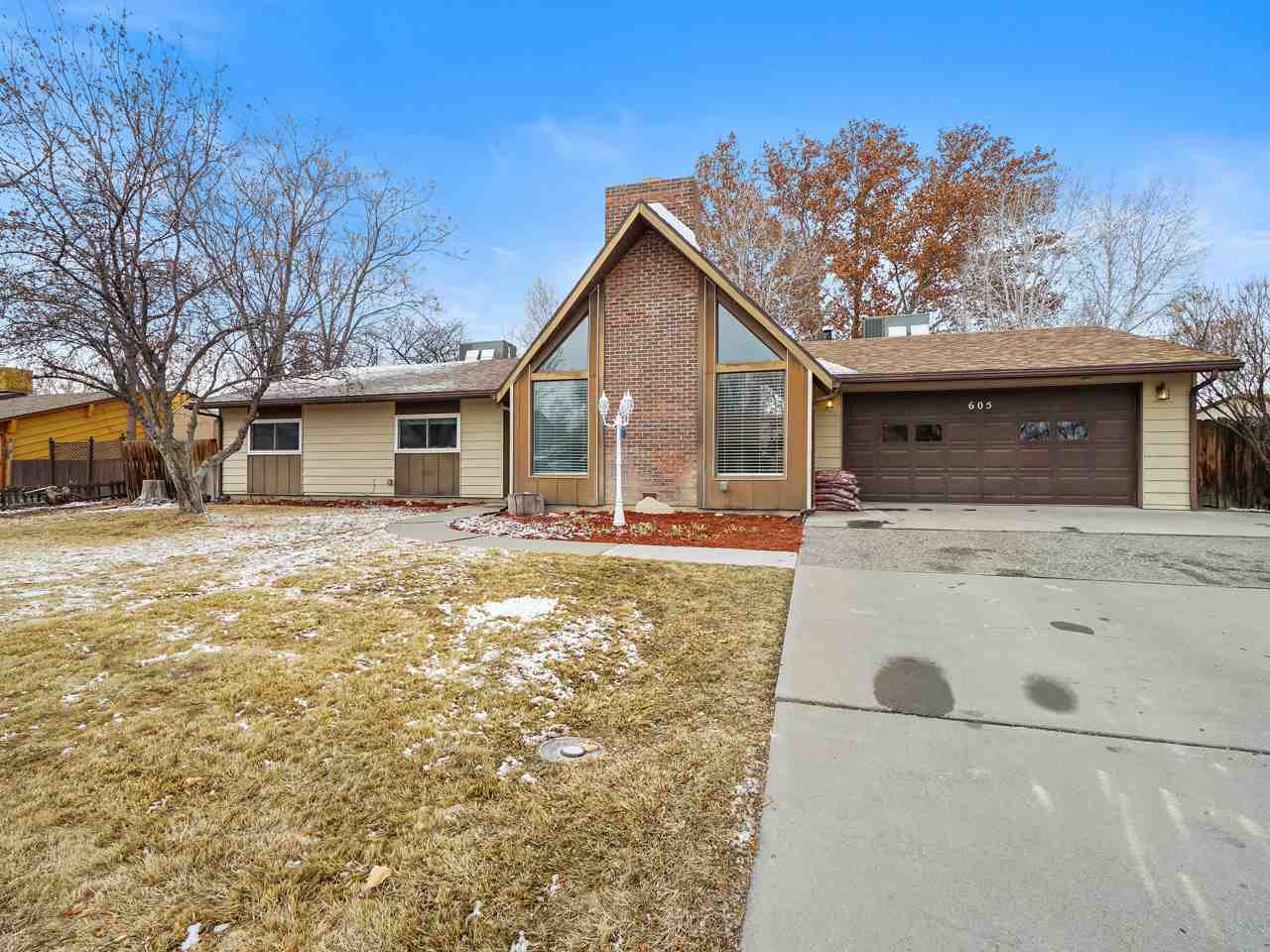 605 Starlight Drive Property Photo 1