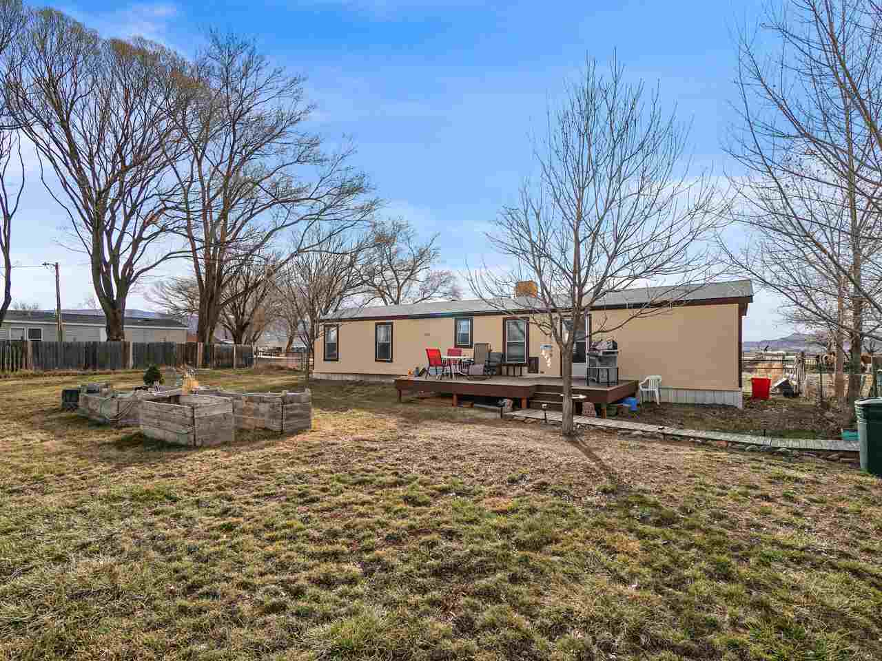 1179 16 Road Property Photo 1