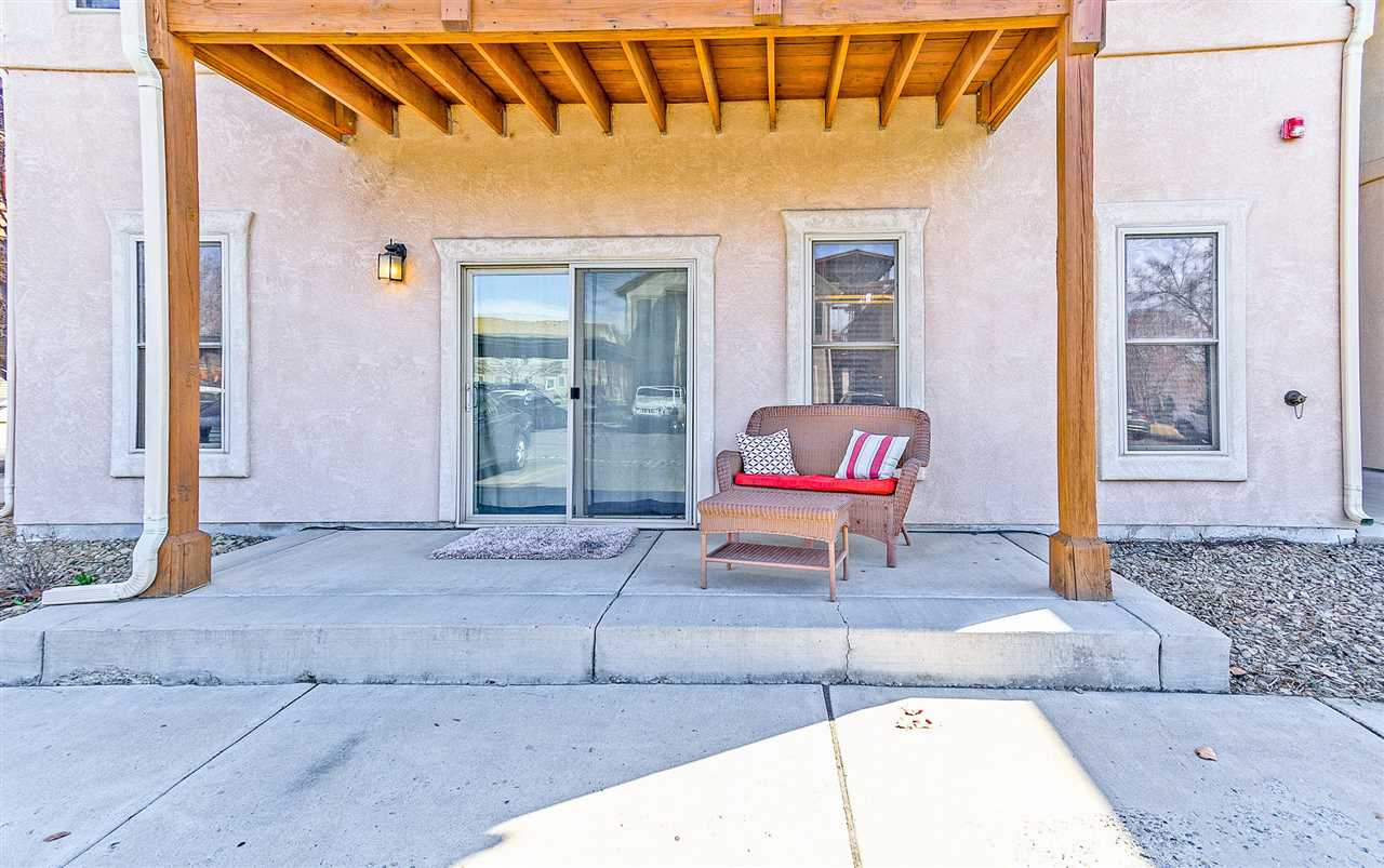 1208 Walnut Avenue Property Photo 1