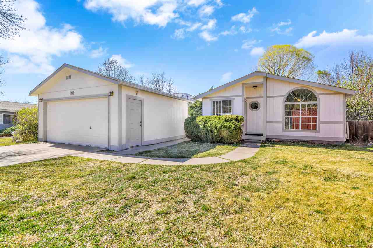 122 E Cedar Circle Property Photo 1