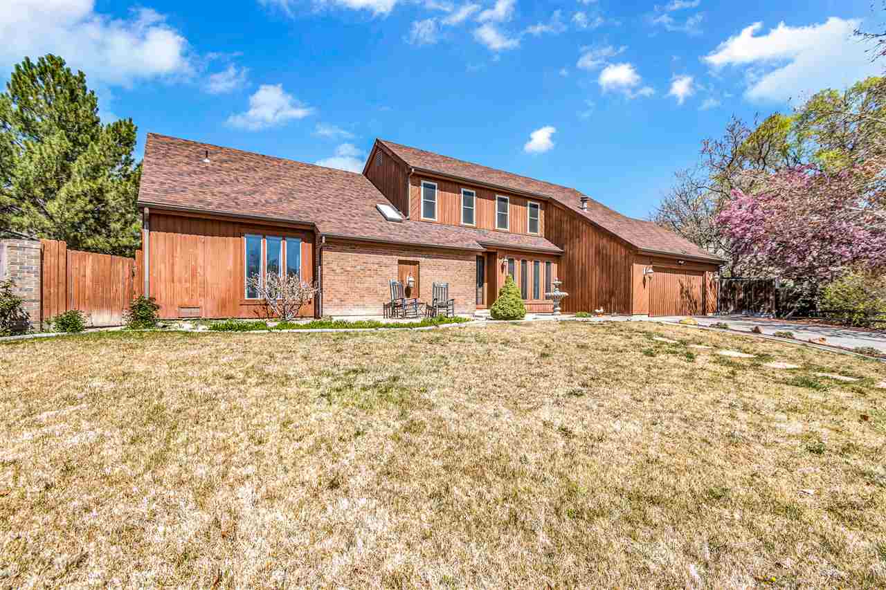 2140 Apple Court Property Photo 1