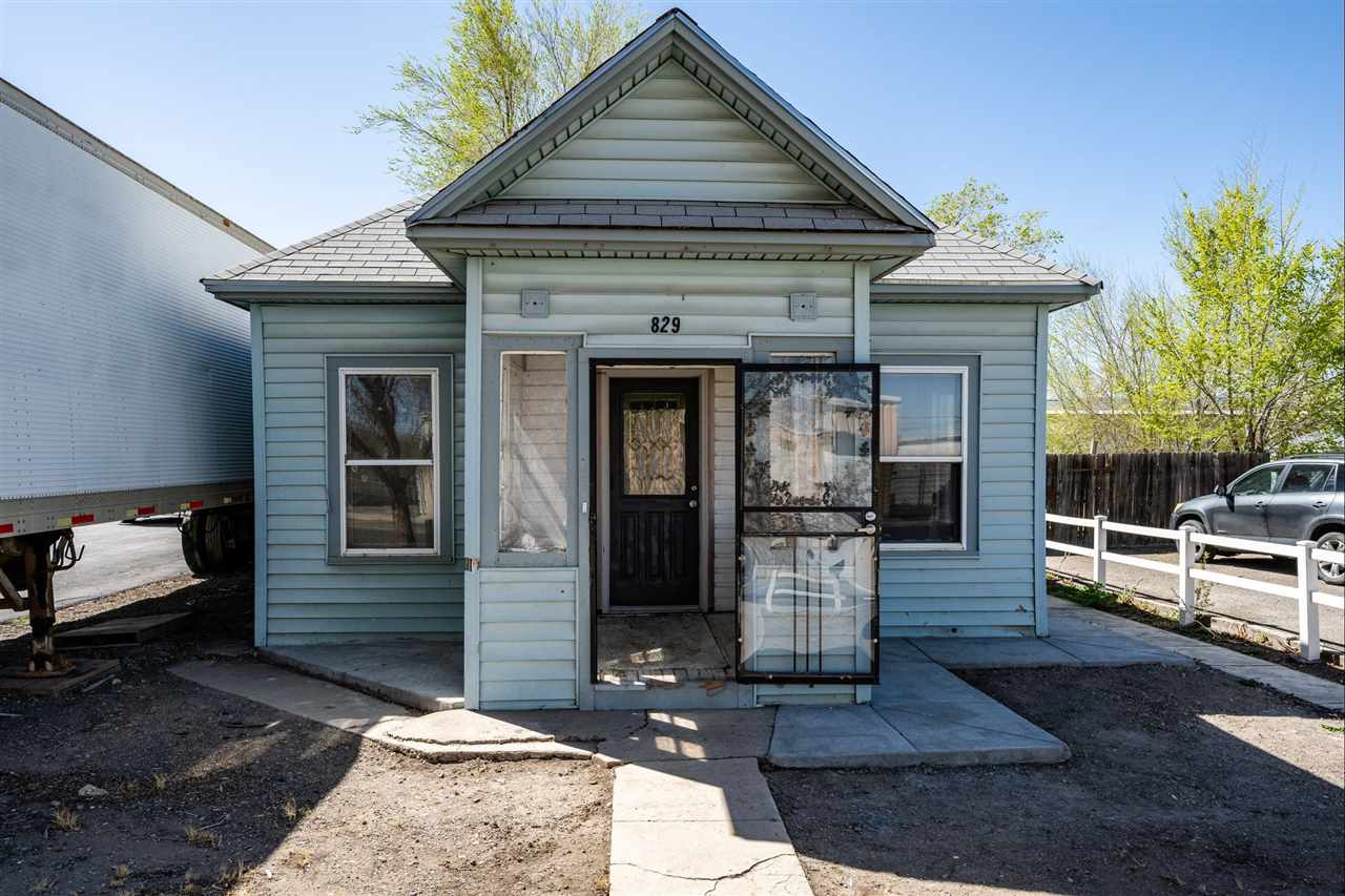 829 South Avenue Property Photo 1