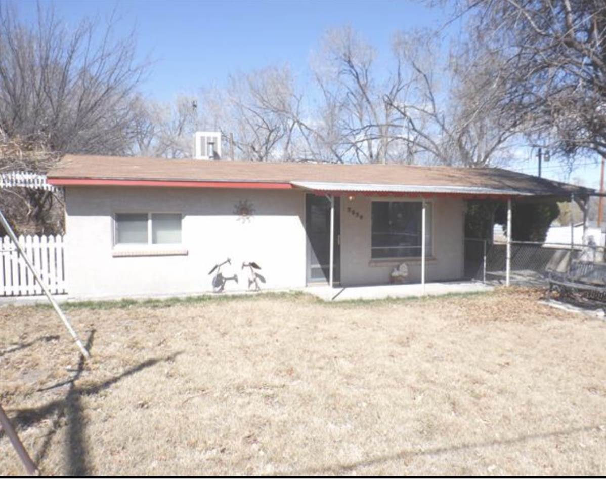 2534 D Road Property Photo 1