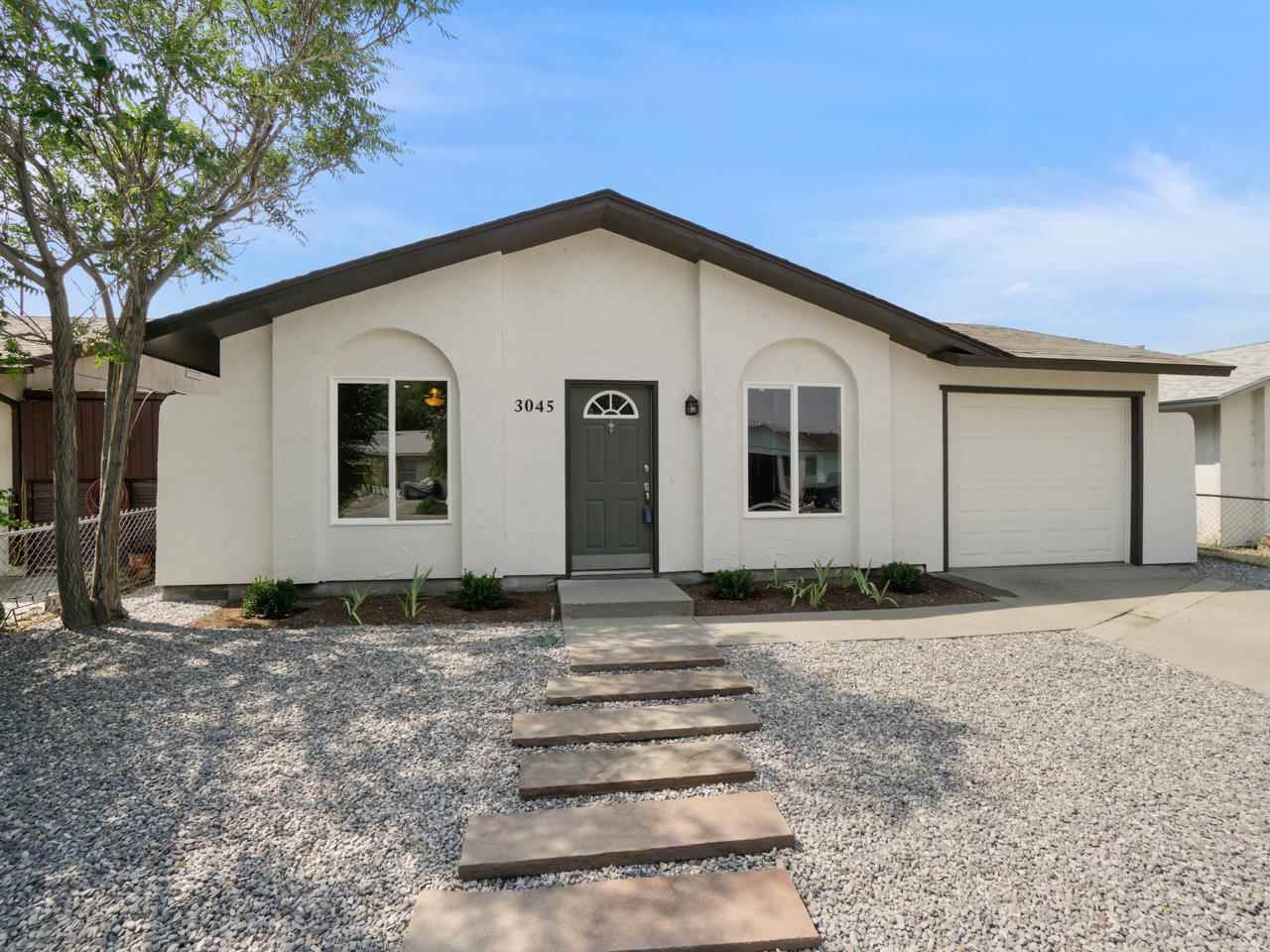 3045 Lancaster Gate Lane Property Photo 1