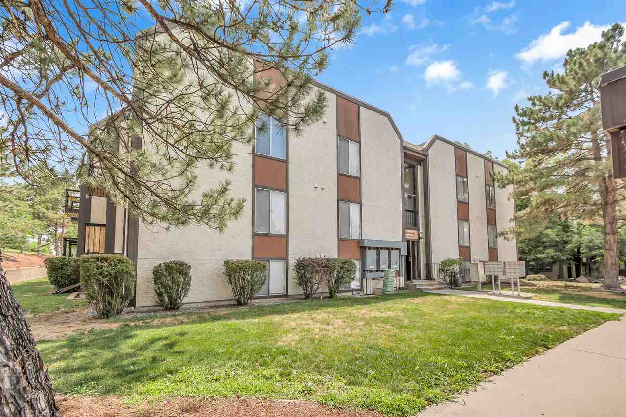 3156 Lakeside Drive Property Photo 1