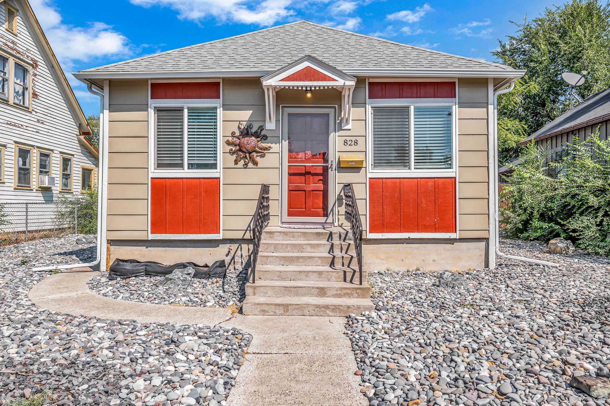 828 Chipeta Avenue Property Photo 1