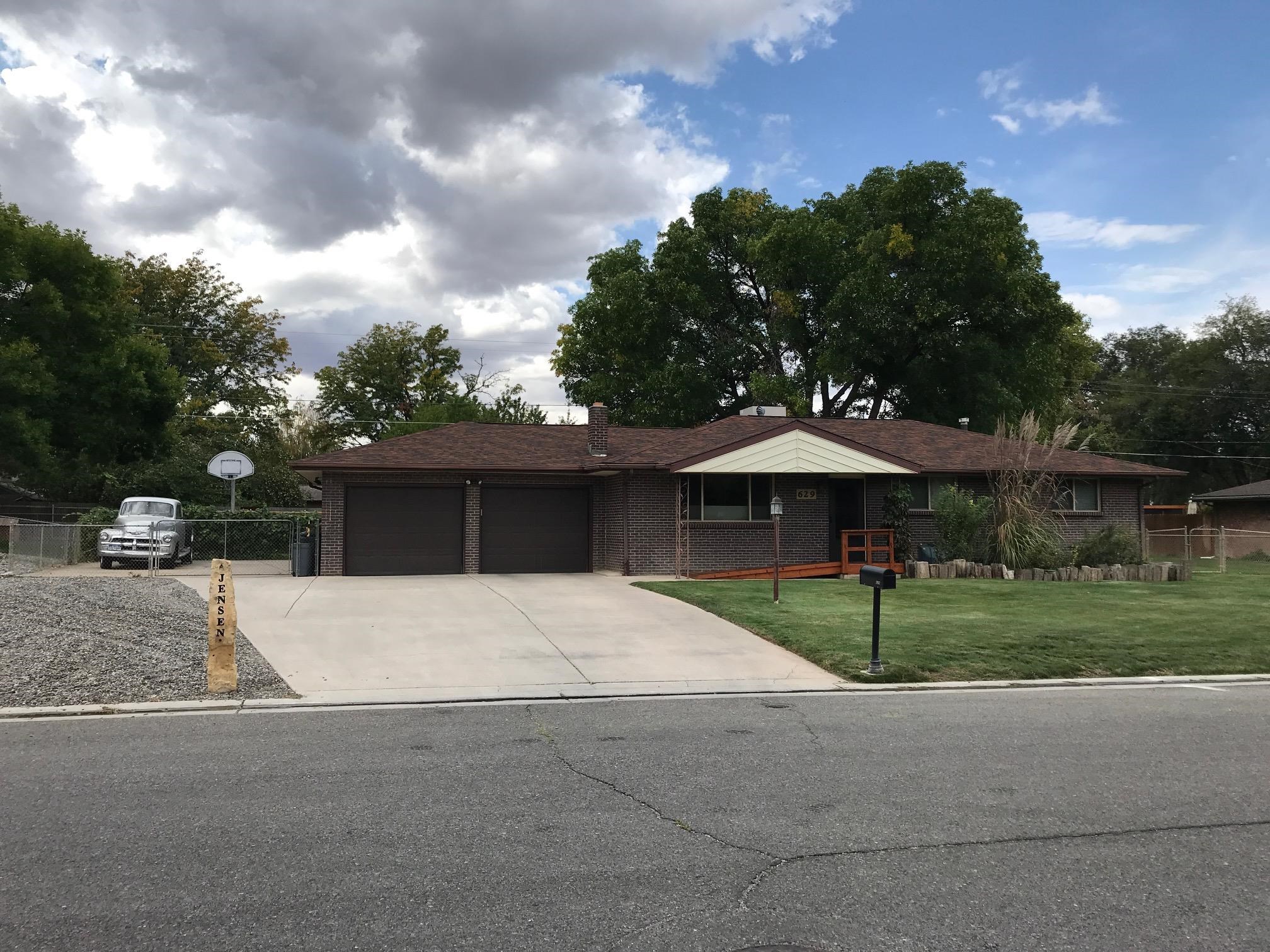 629 Panorama Drive Property Photo 1