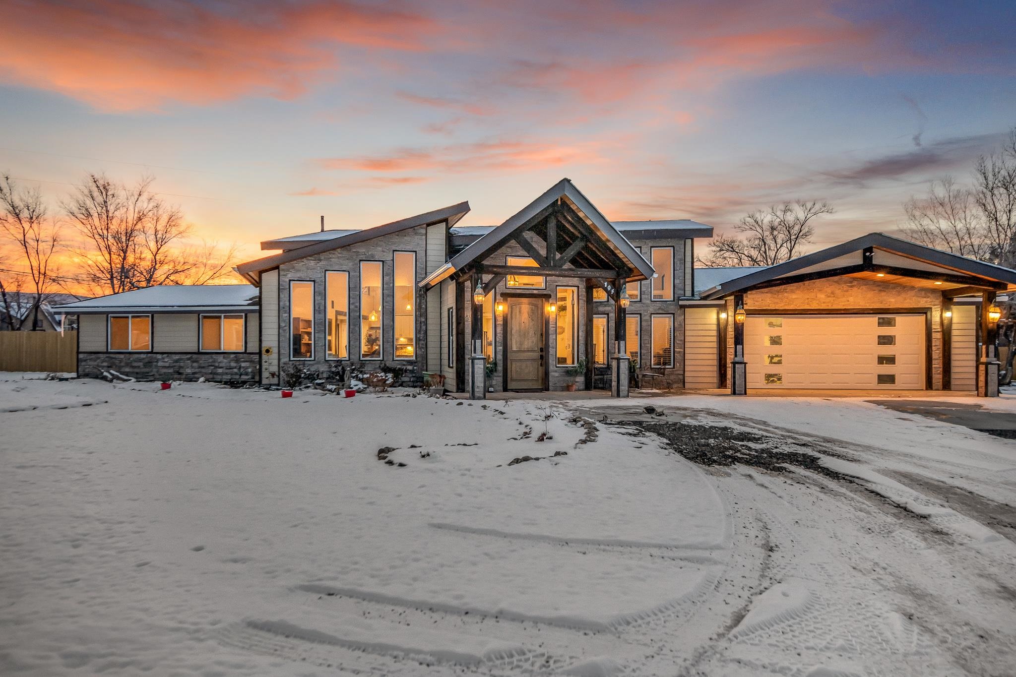 195 Webster Road Property Photo 1