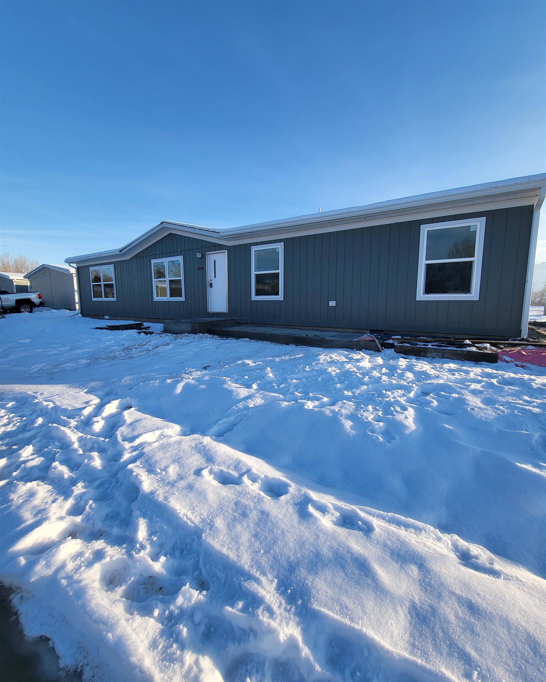 258 Clements Way Property Photo 1