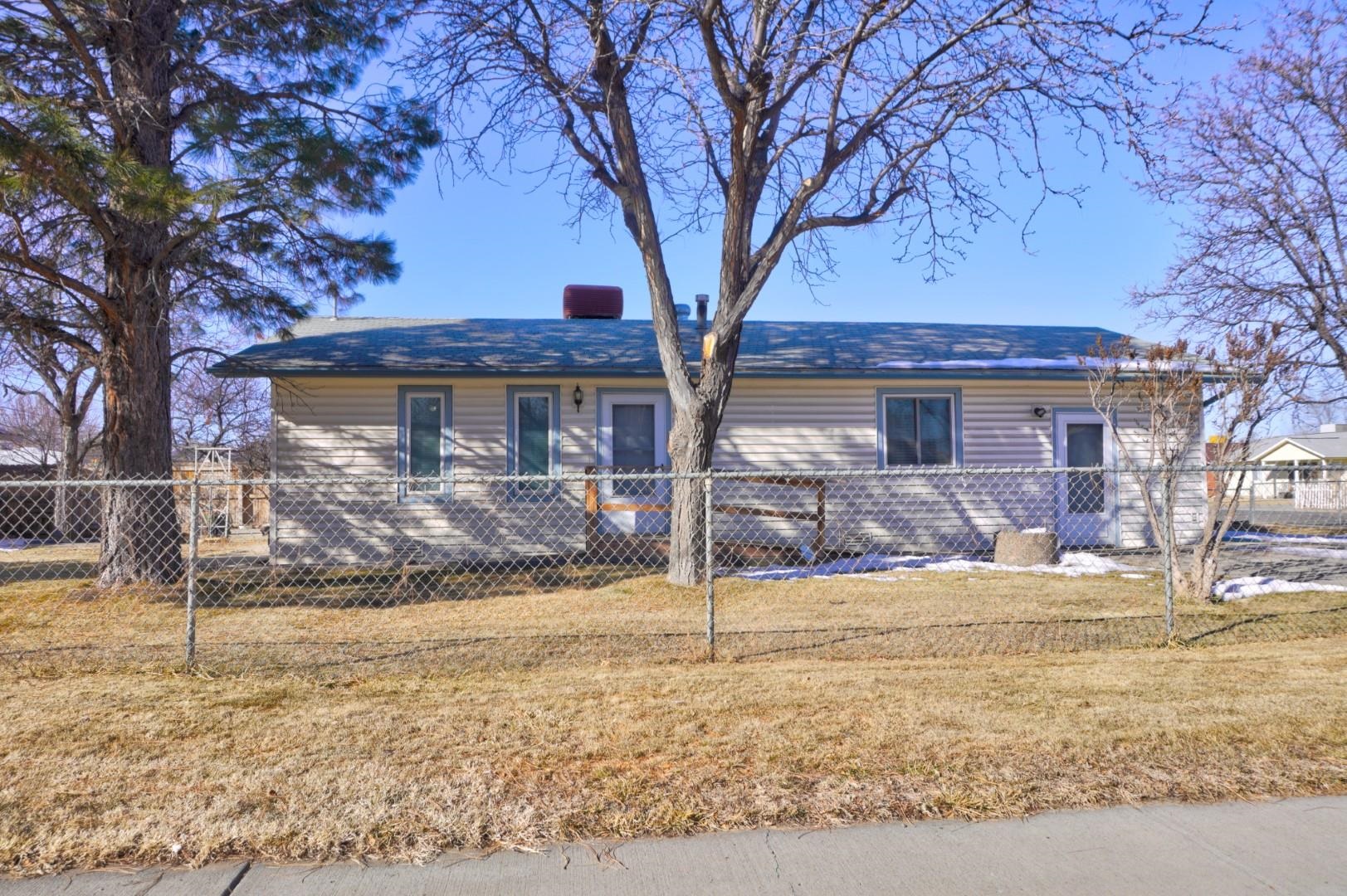 860 E Harrison Avenue Property Photo 1