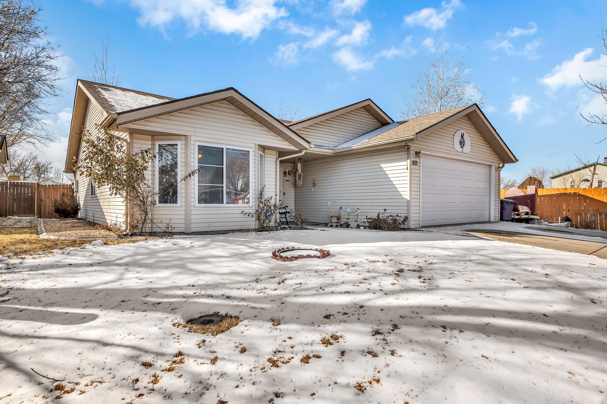 555 Greenfield Circle Property Photo 1