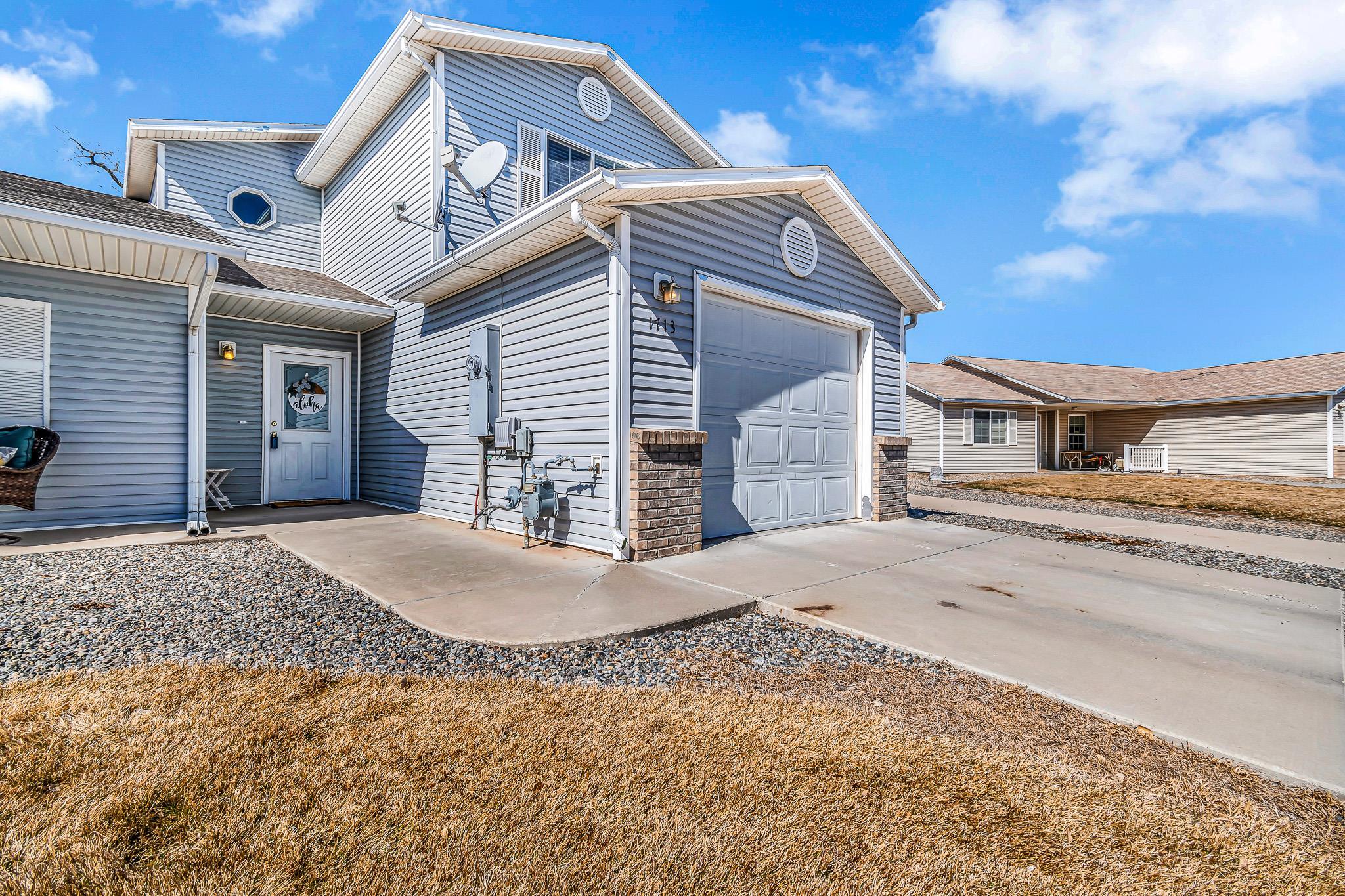 1713 Christopher Way Property Photo 1