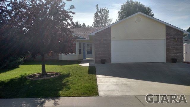 540 Poplar Drive Property Photo 1