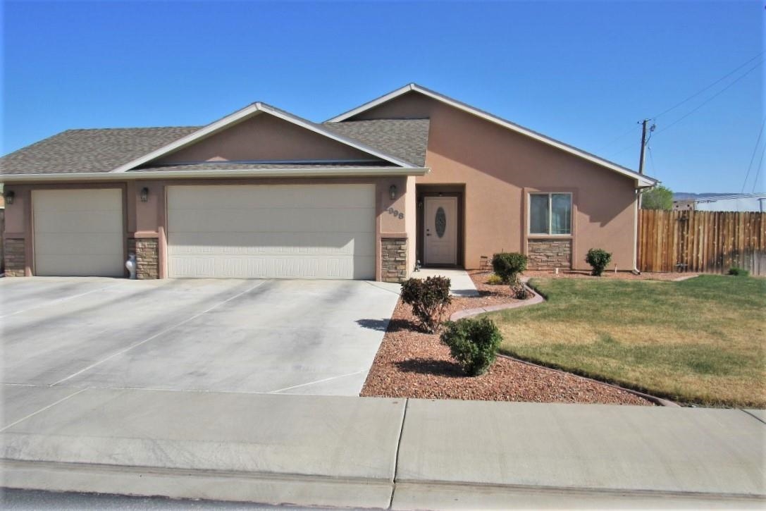 2998 Swan Meadows Drive Property Photo 1