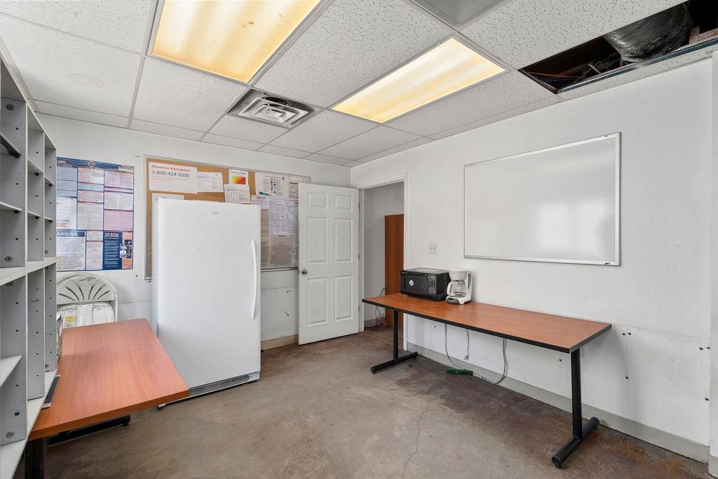 688 45 Road Property Photo 15