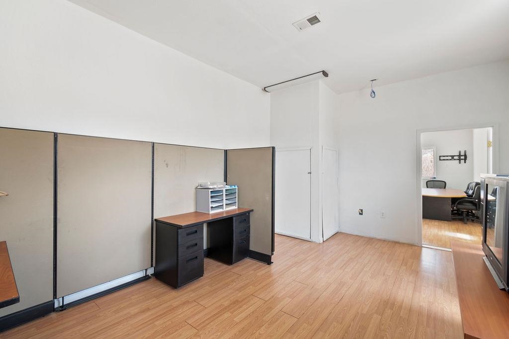 688 45 Road Property Photo 25
