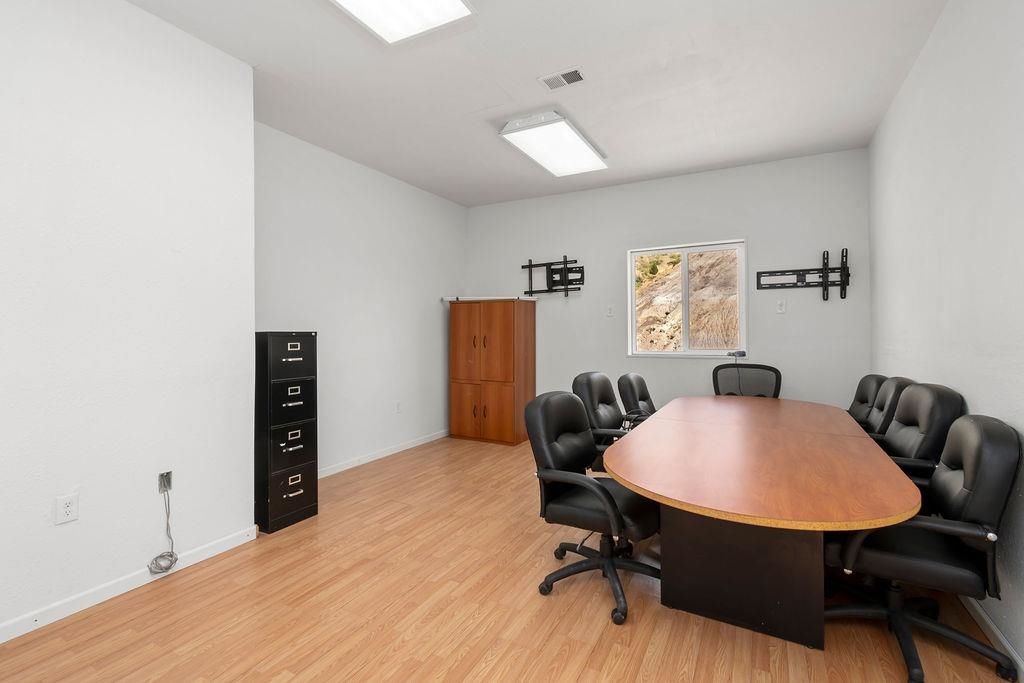 688 45 Road Property Photo 26