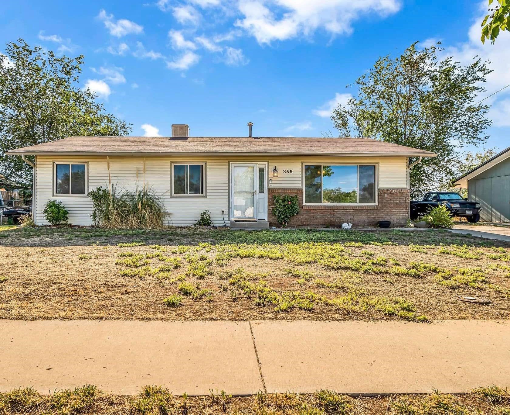 259 W Parkview Drive Property Photo 1