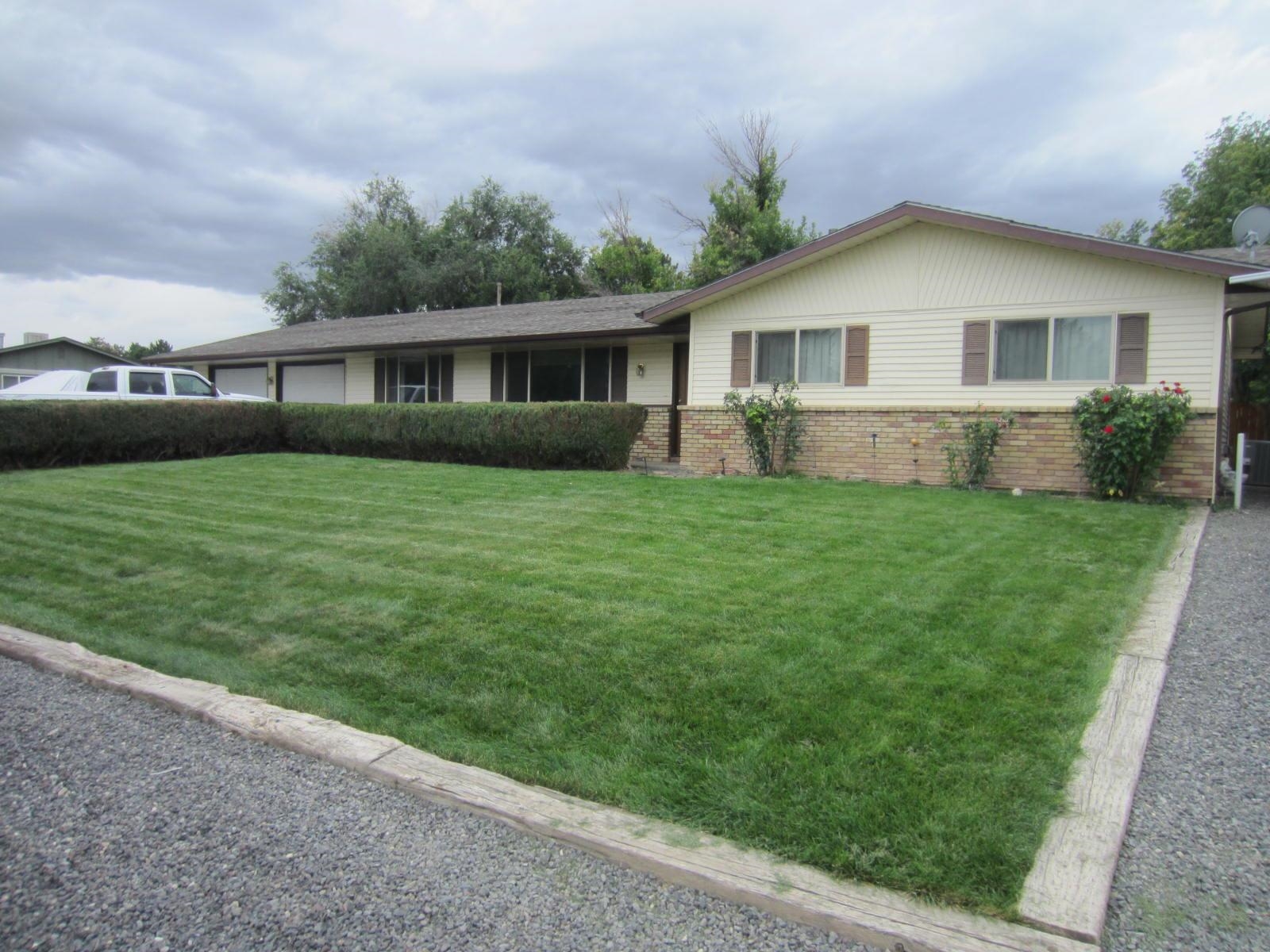 581 Village Way Property Photo 1