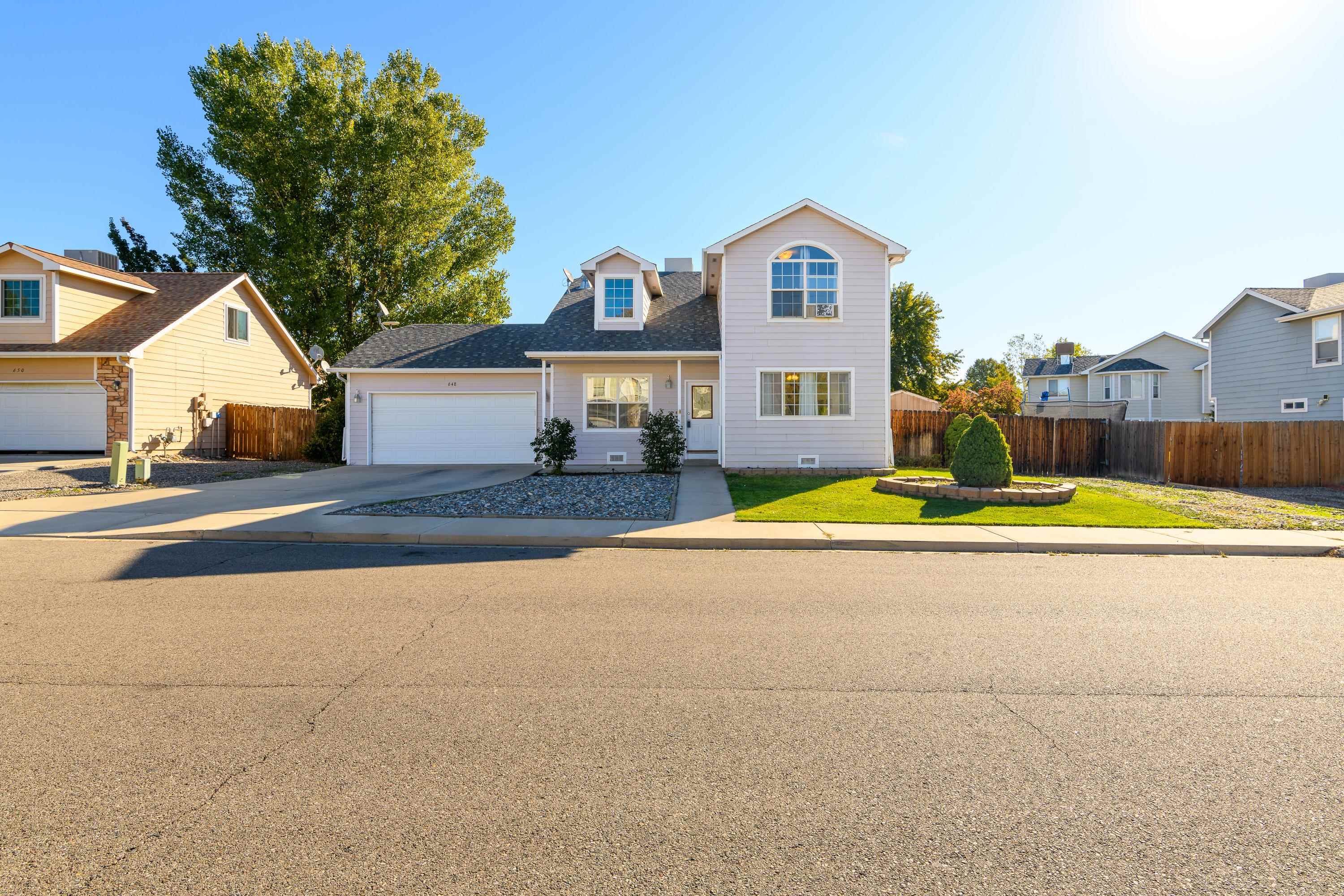 648 Irish Walk Property Photo 1