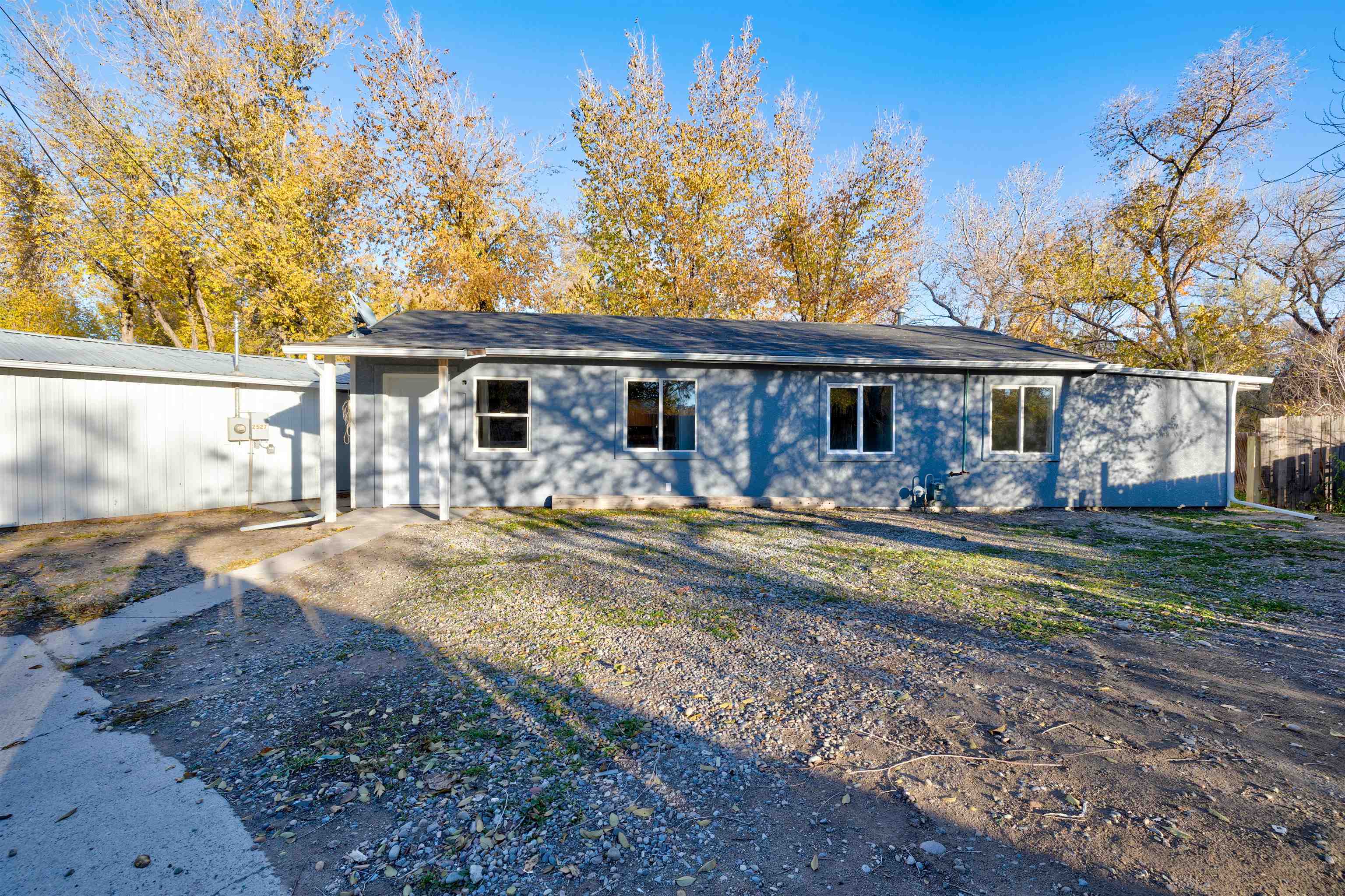 2527 S Broadway Property Photo 1