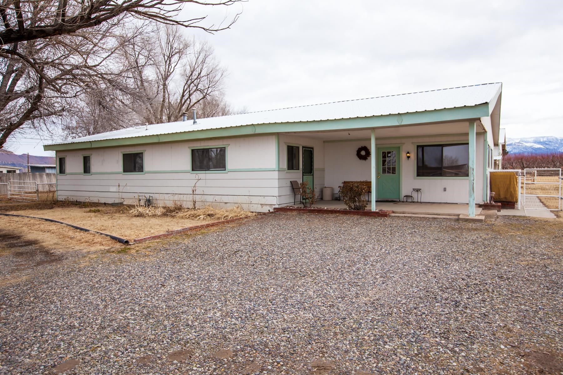 286 32 1/2 Road Property Photo 1