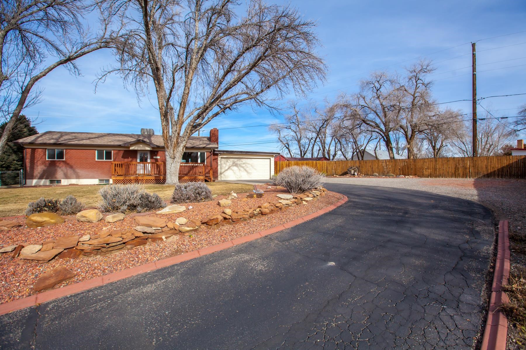 235 Park Drive Property Photo 1
