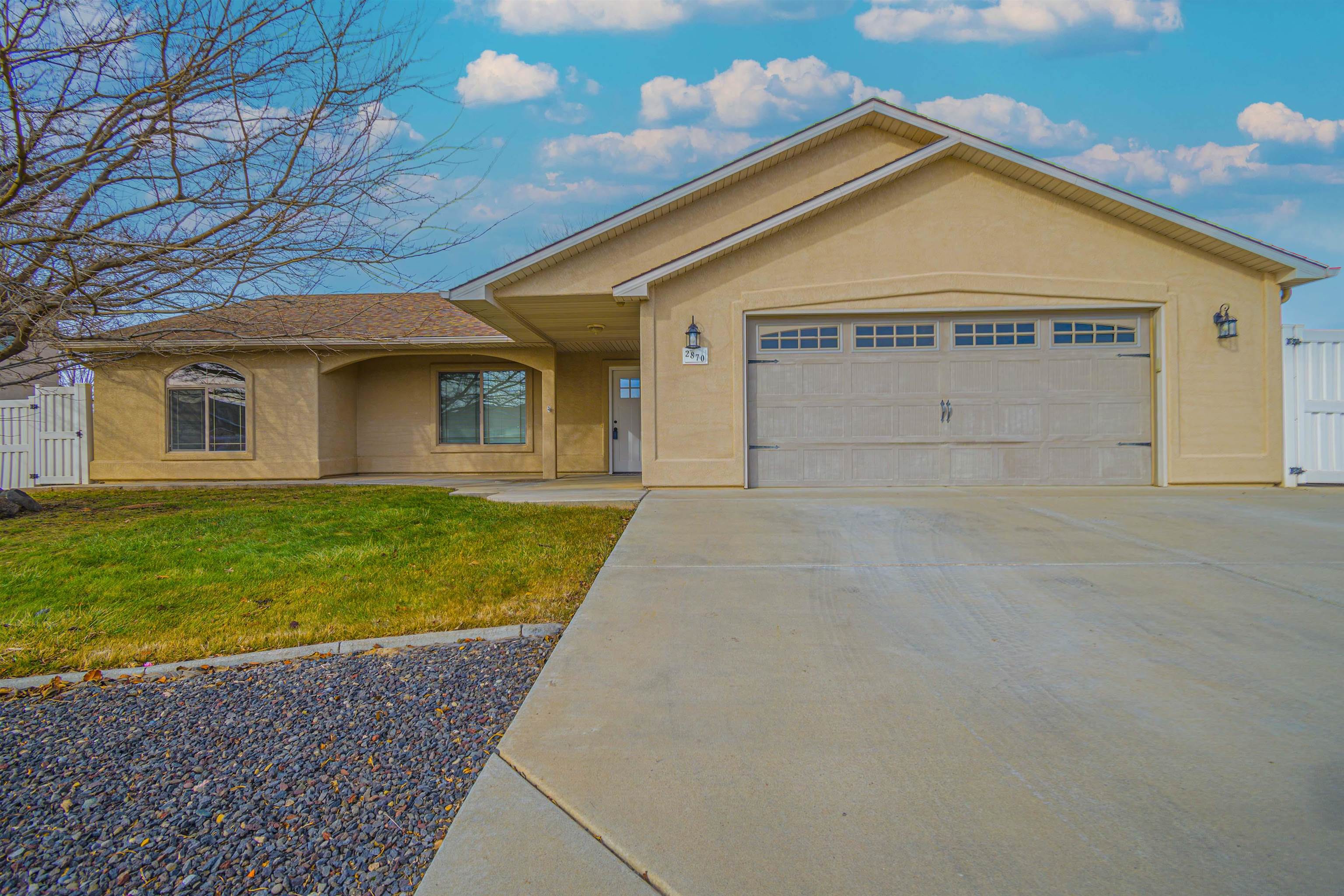 2870 Fall Creek Drive Property Photo 1