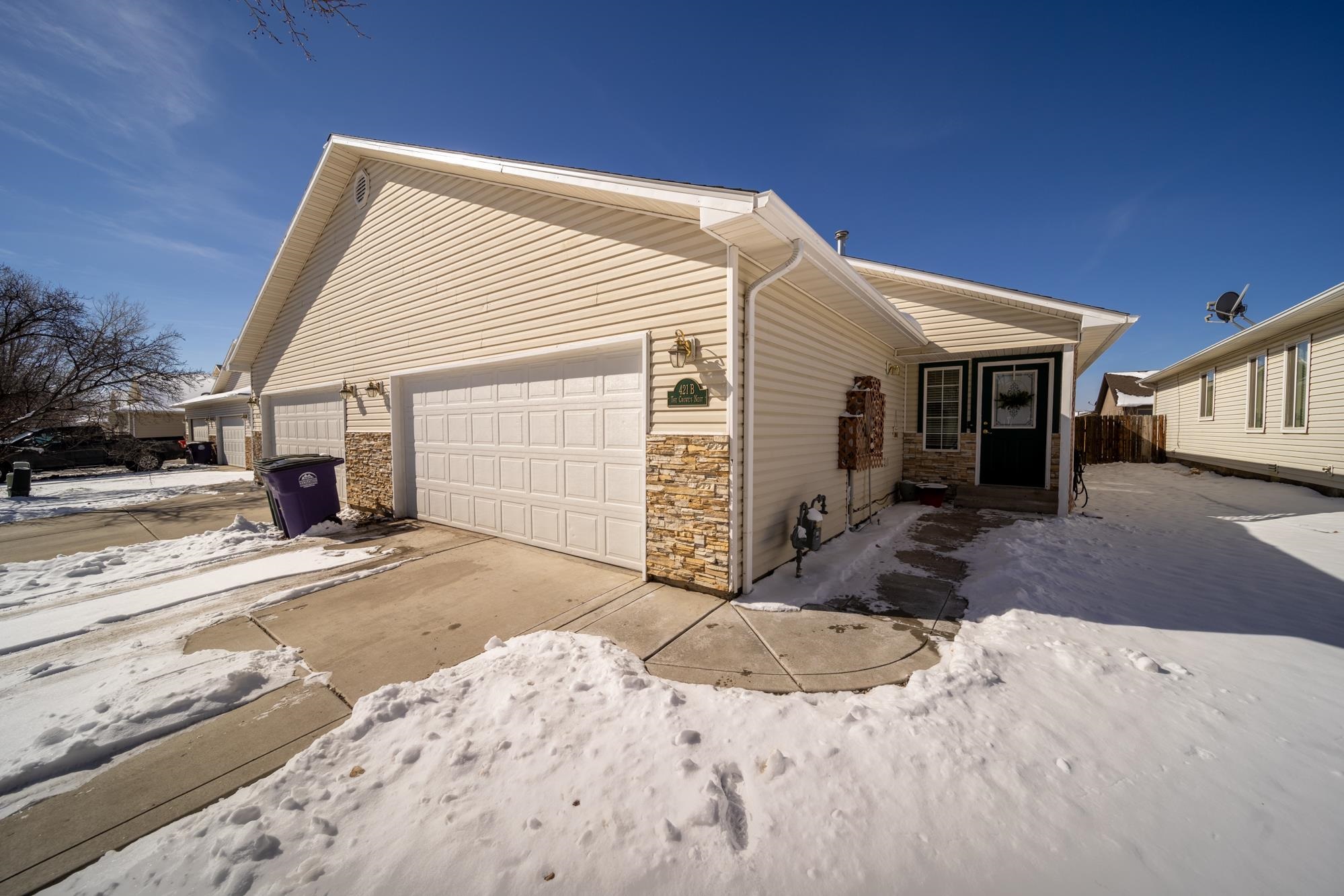 421 Broken Arrow Drive Property Photo 1