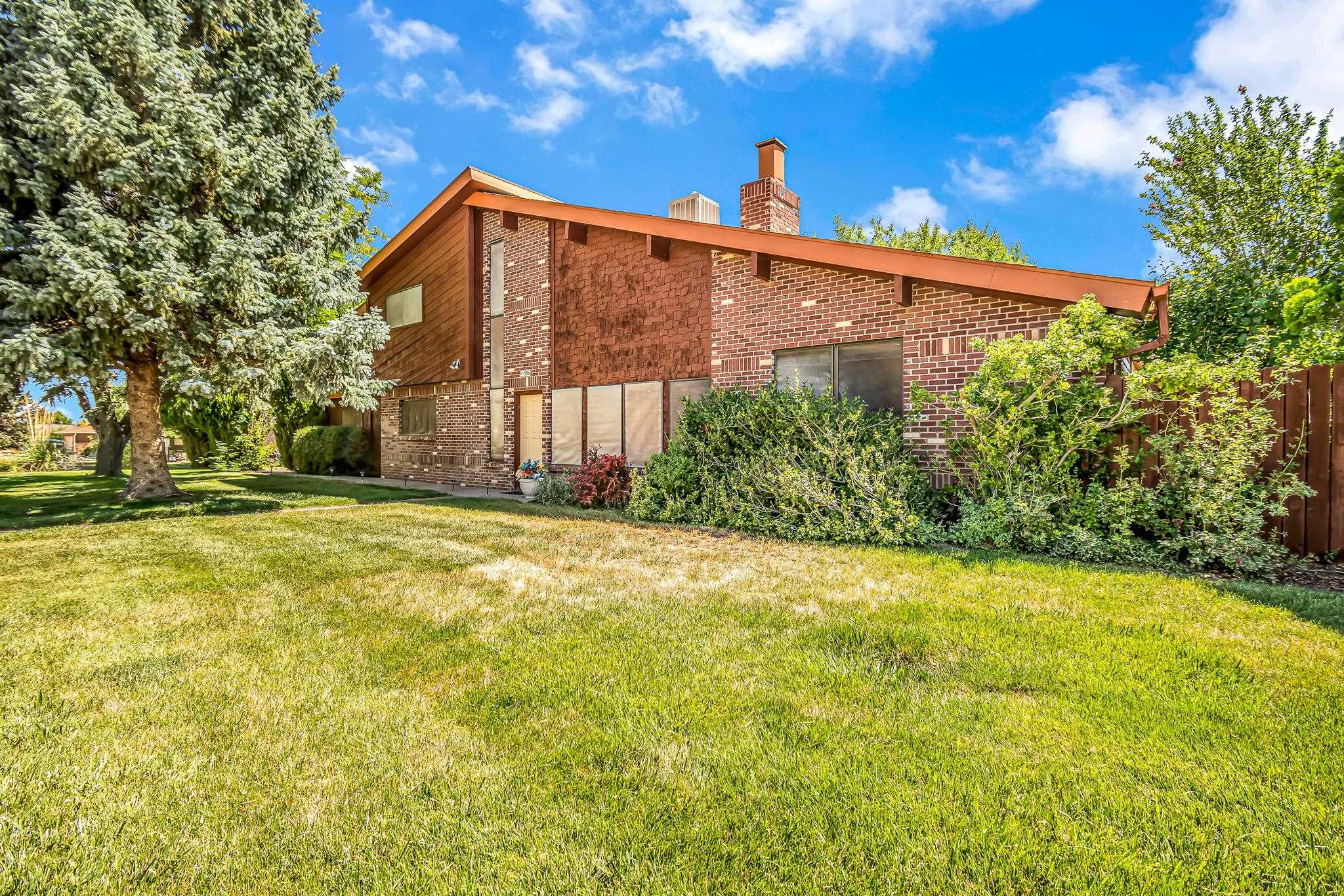 536 Tiara Drive Property Photo 1