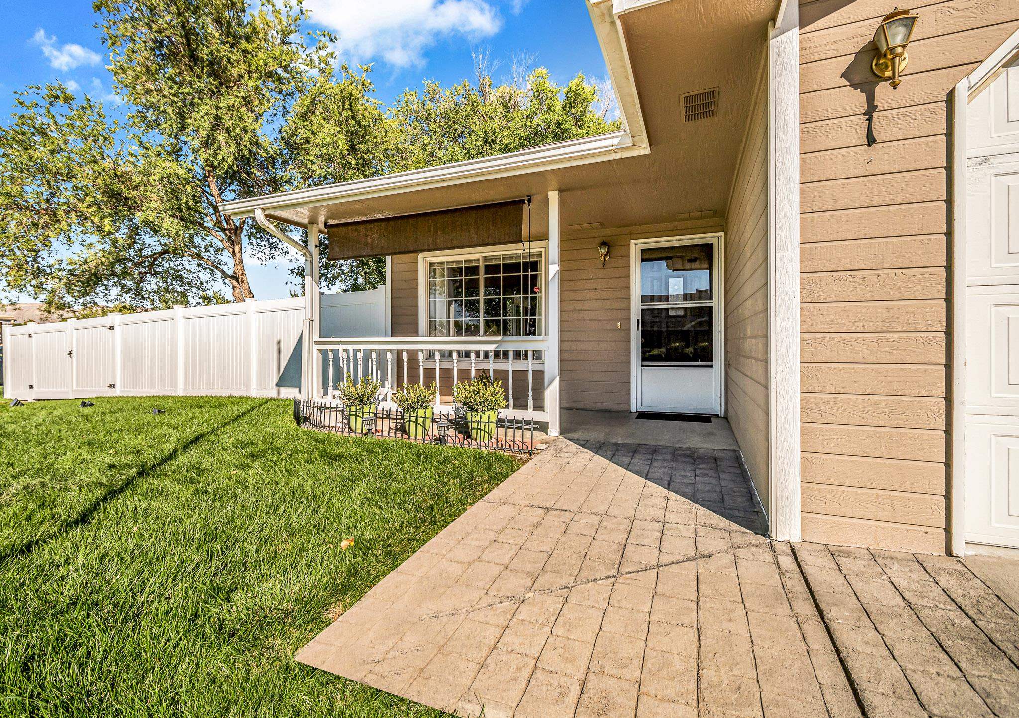 2949 Bunting Avenue Property Photo 1