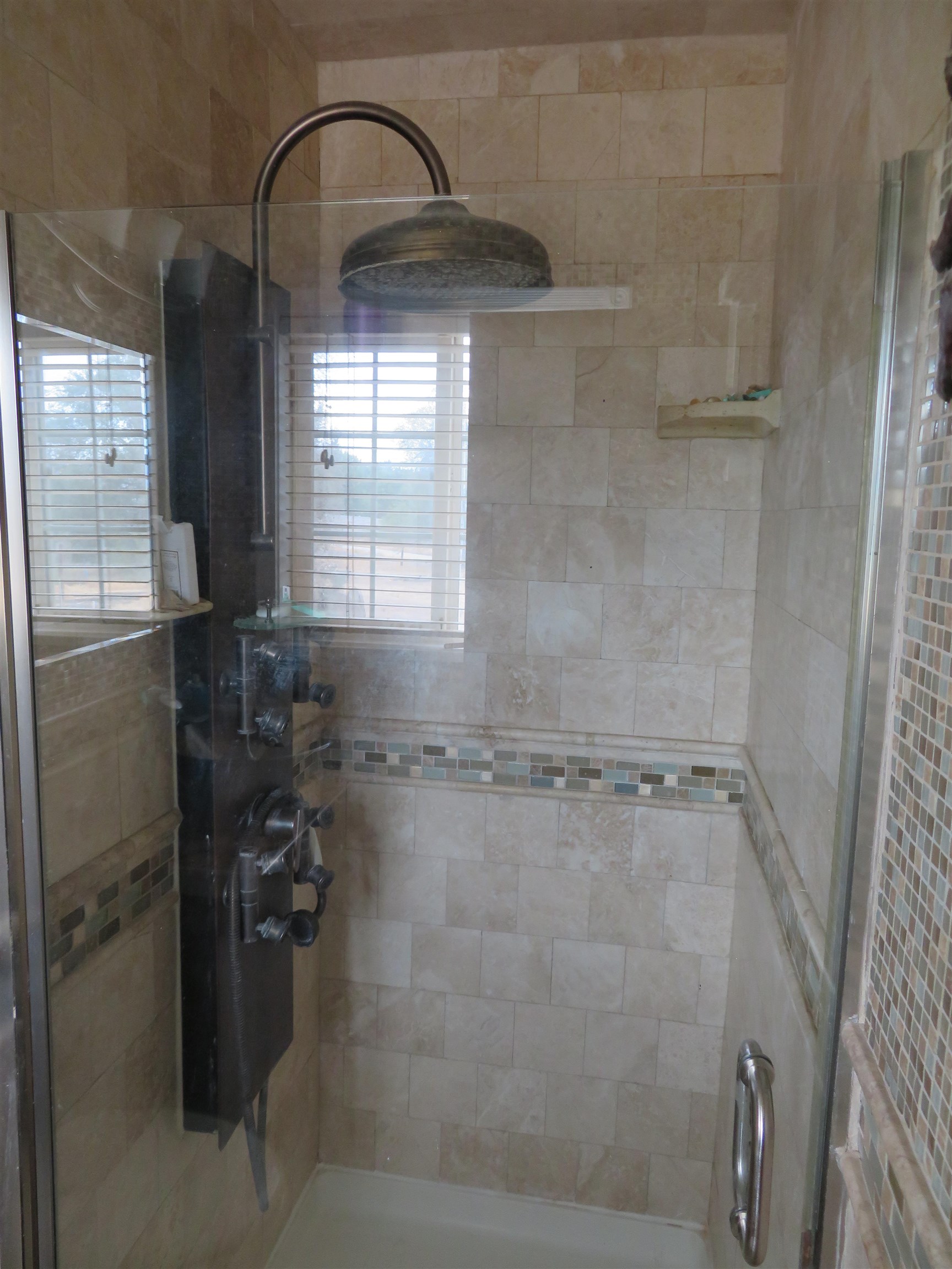 2125 Broadway Property Photo 9